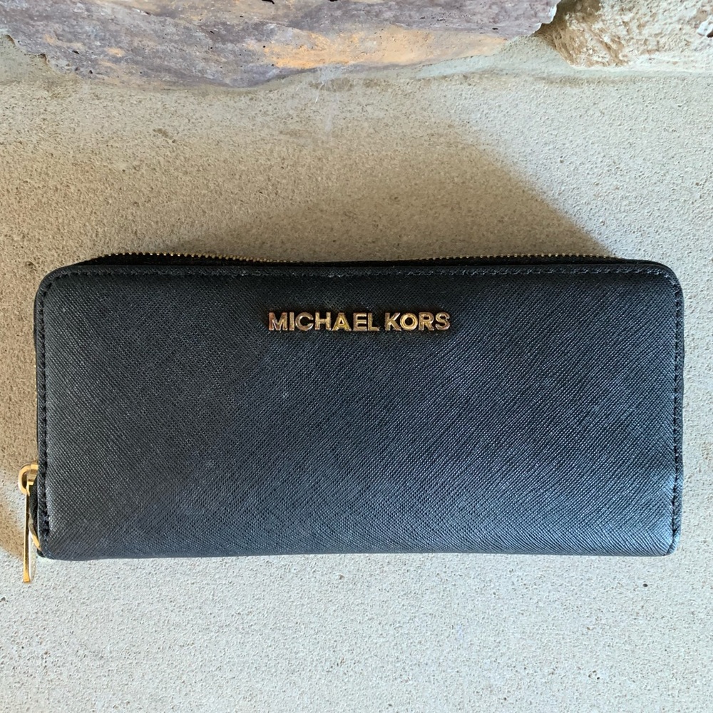 Michael Kors Jet Set Continental Wallet - Black